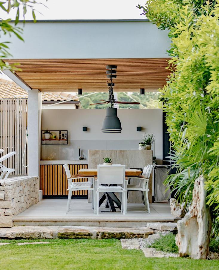 Residence Pecek Novigrad  ภายนอก รูปภาพ