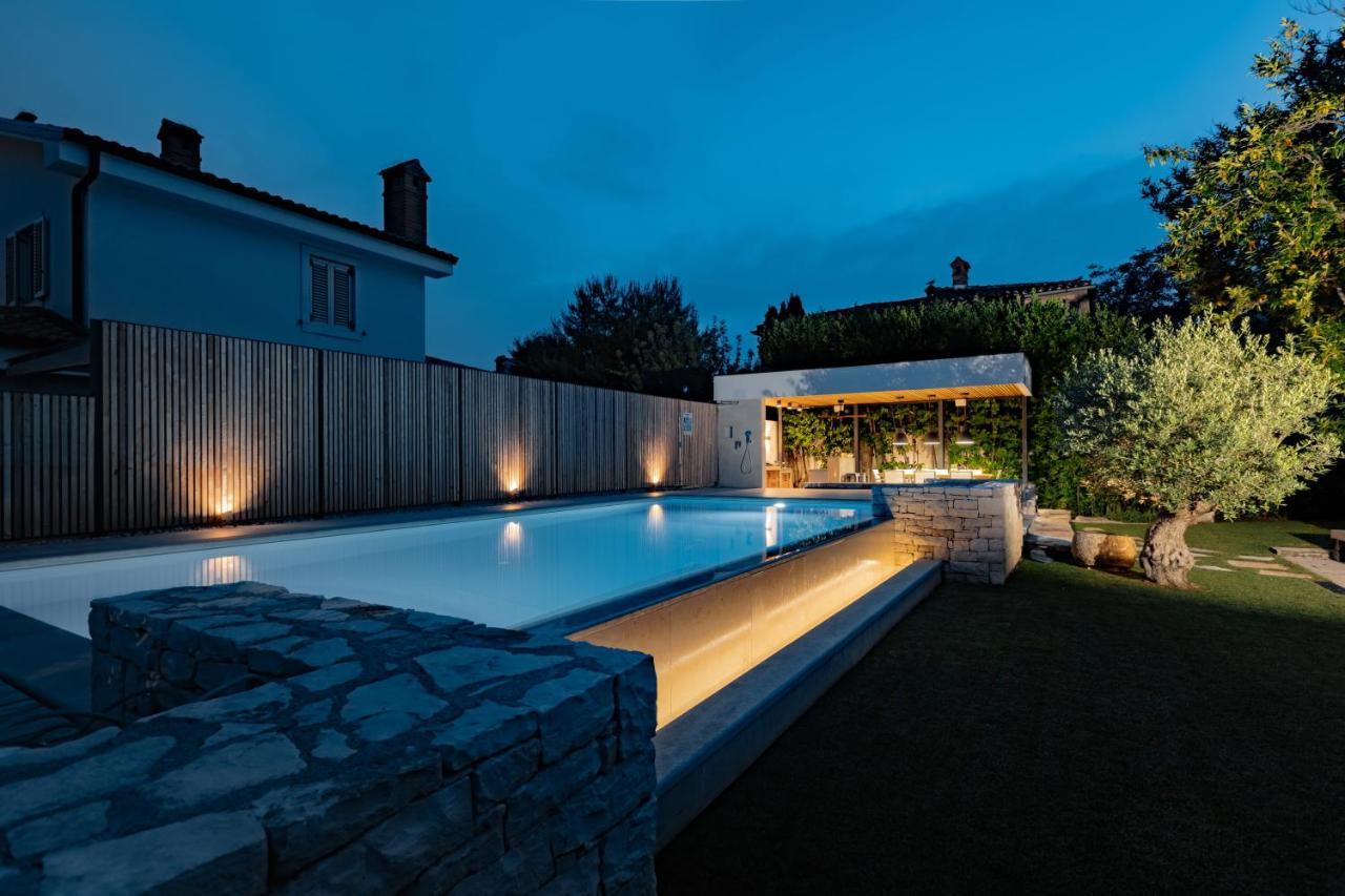 Residence Pecek Novigrad  ภายนอก รูปภาพ