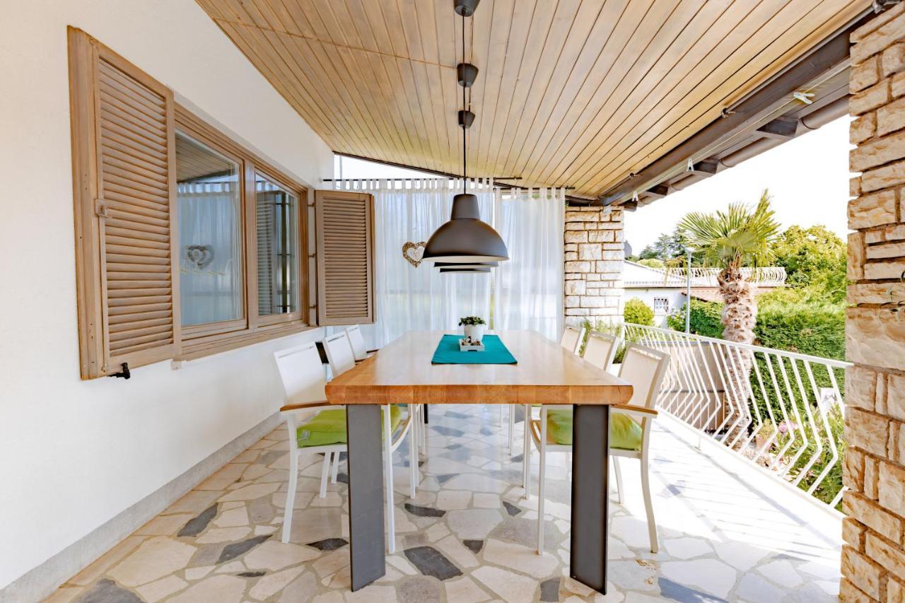 Residence Pecek Novigrad  ภายนอก รูปภาพ