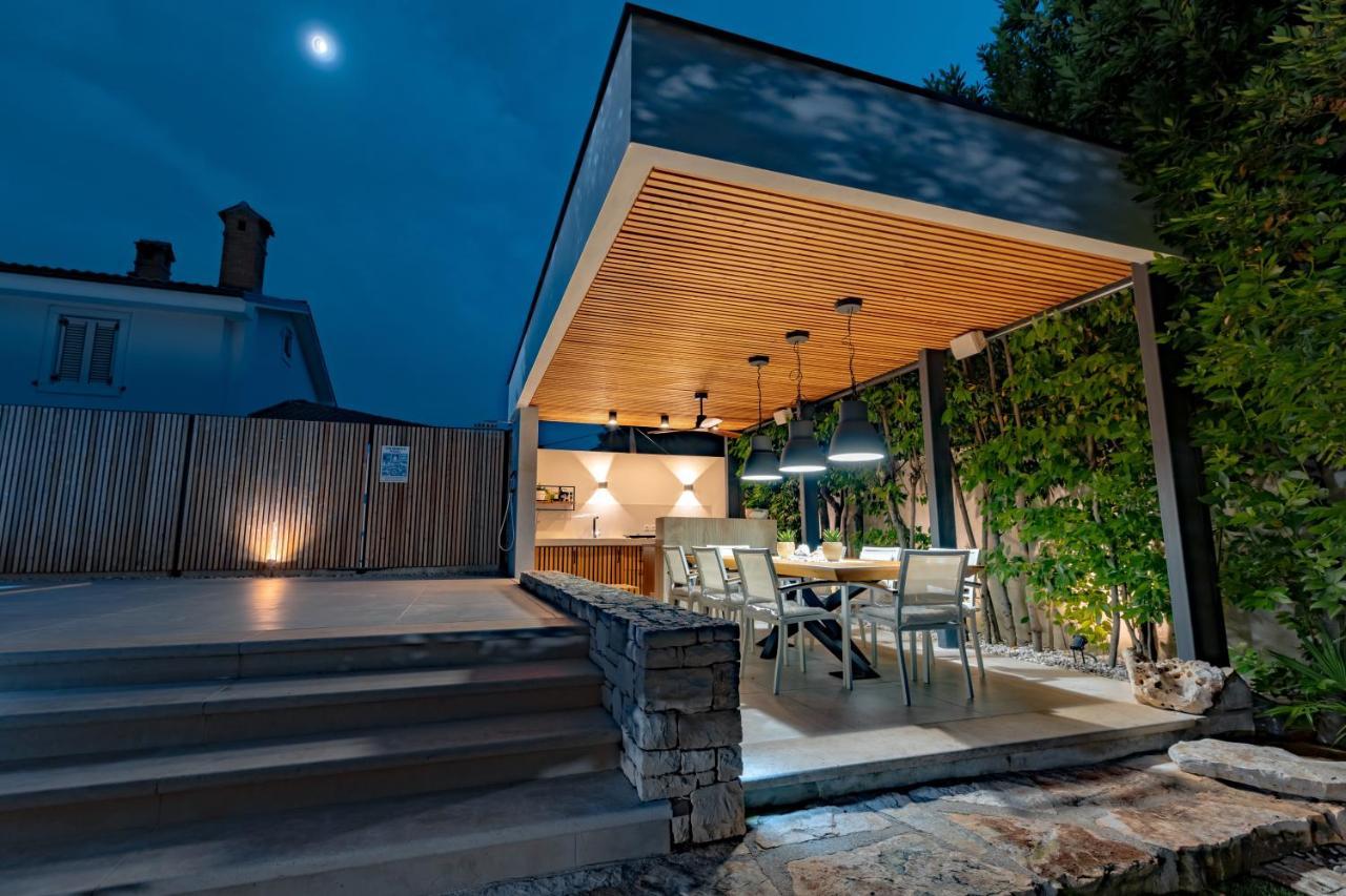 Residence Pecek Novigrad  ภายนอก รูปภาพ