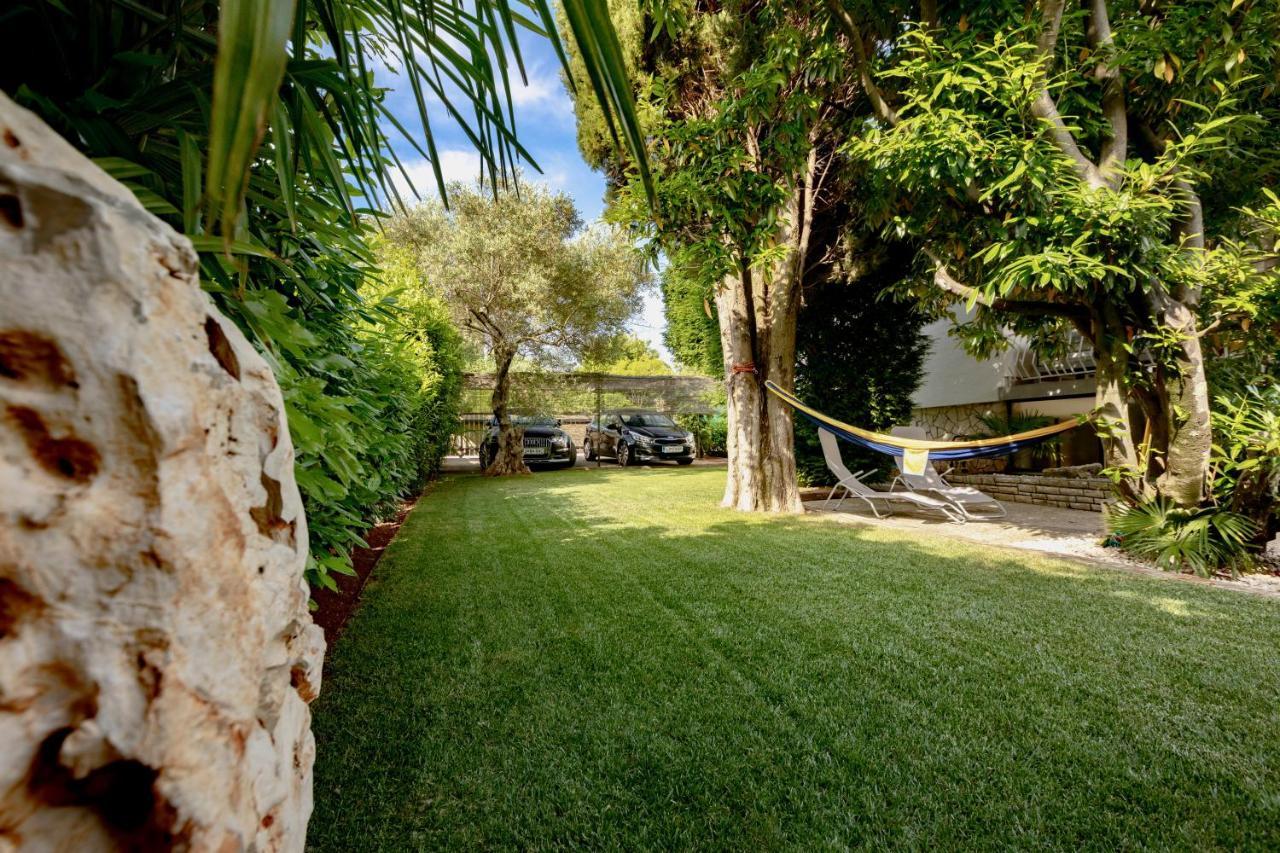 Residence Pecek Novigrad  ภายนอก รูปภาพ