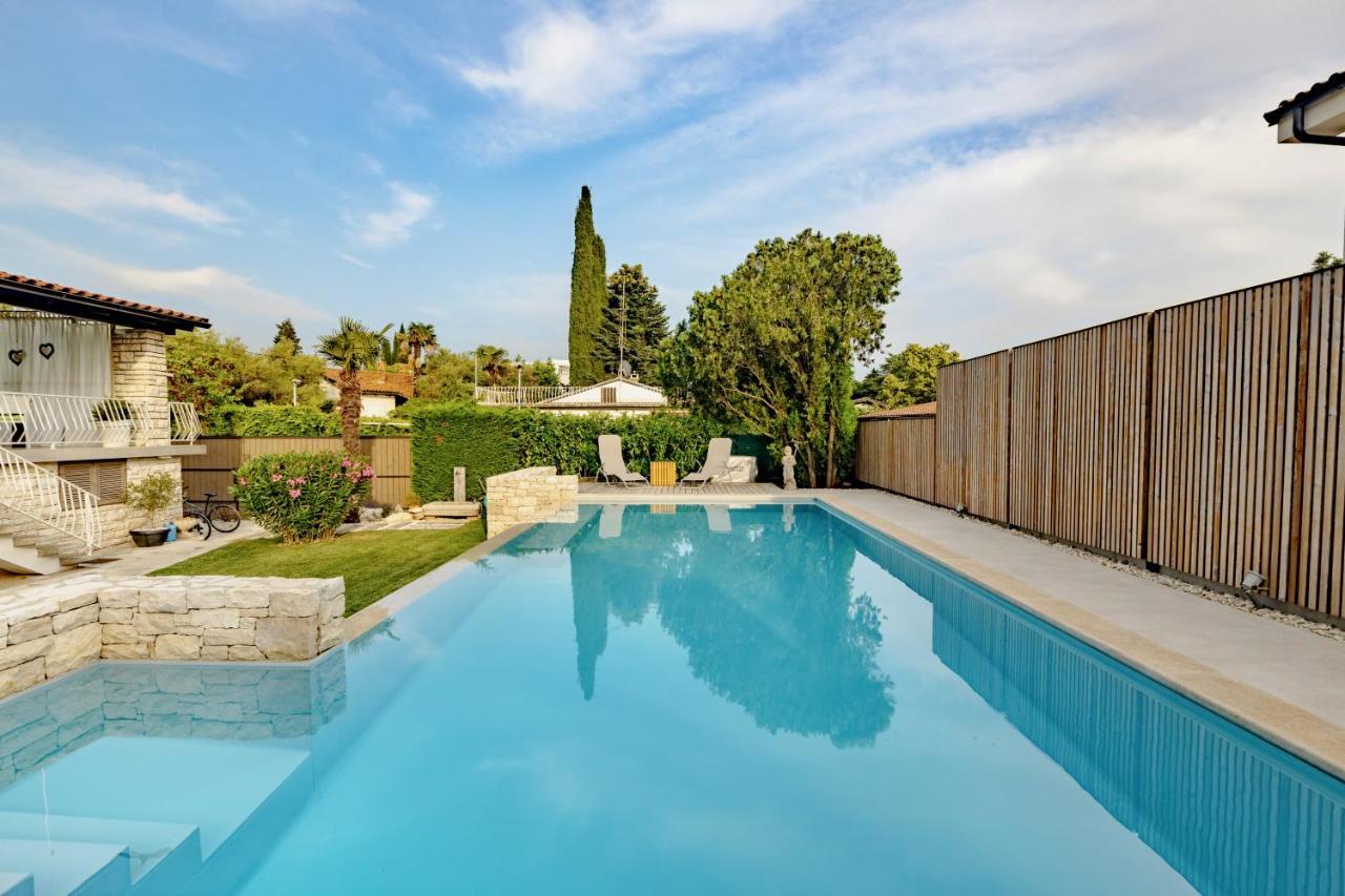 Residence Pecek Novigrad  ภายนอก รูปภาพ